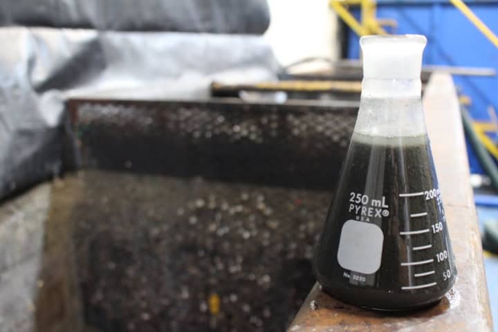 Proceso de tratamiento de aguas residuales